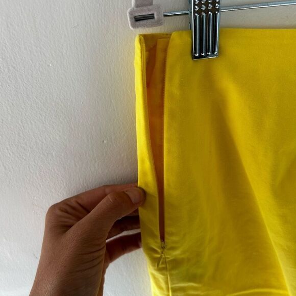 Lafayette 148 Canary Yellow Pull On Cropped Pants Size 10 Business Vibrant - Picture 7 of 9